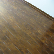 Bajcovan bukov parket sa cokla lajsnom